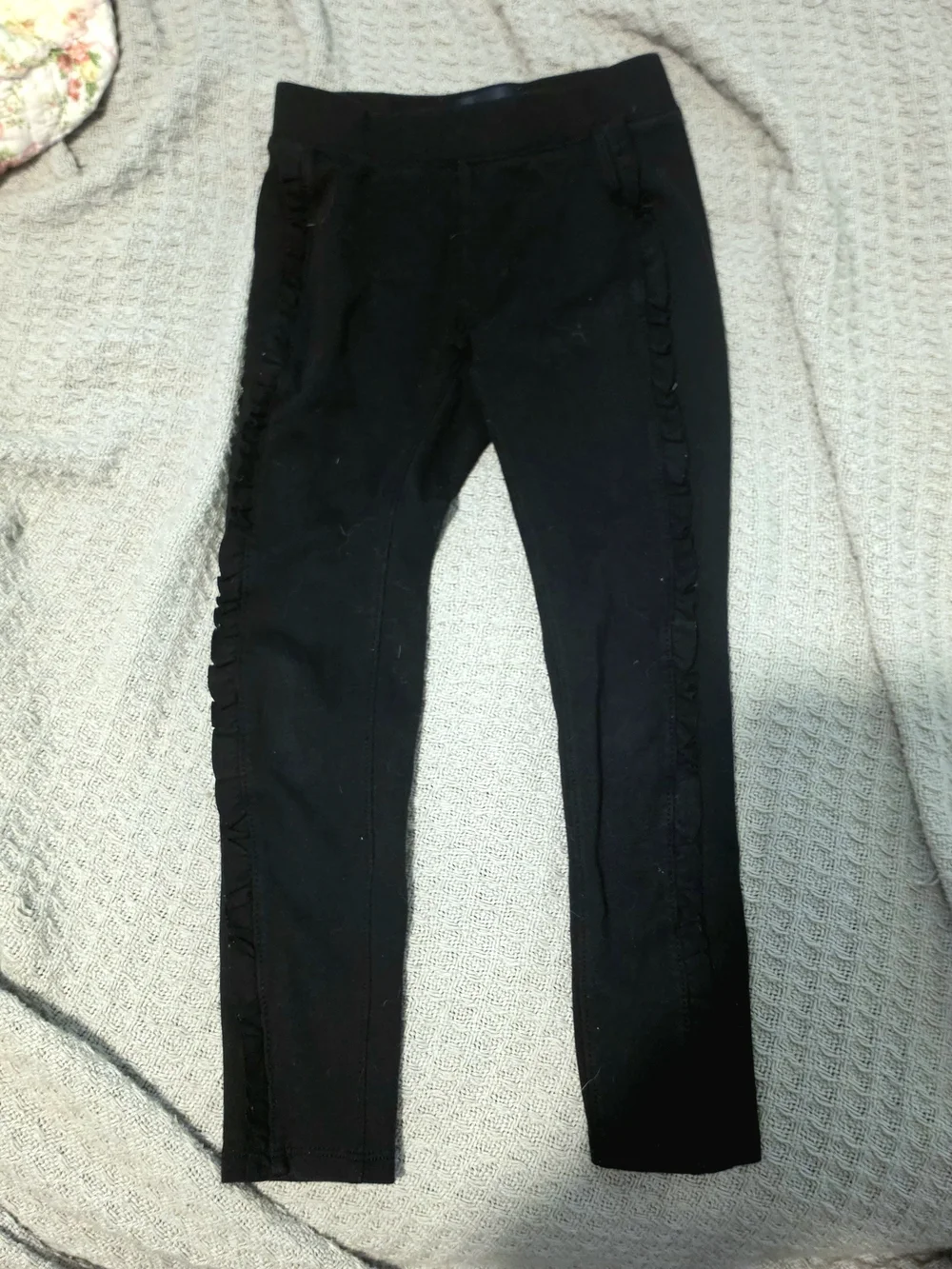 The Children's Place Black Leggings with Side Ruffle Trim